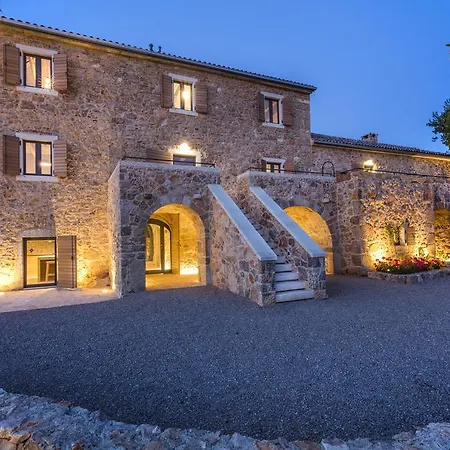 Villa Aria